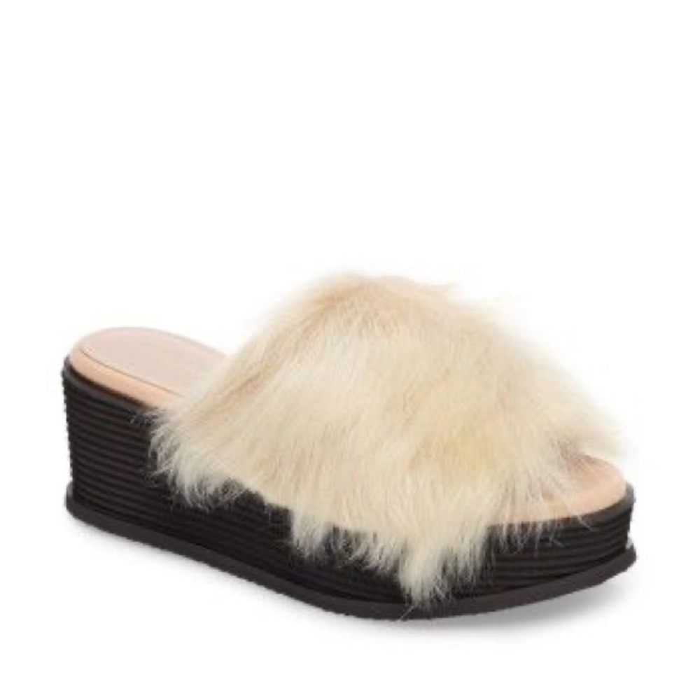 Taryn Rose Ivory Fur Platform Slide with Black Ribbed Sole